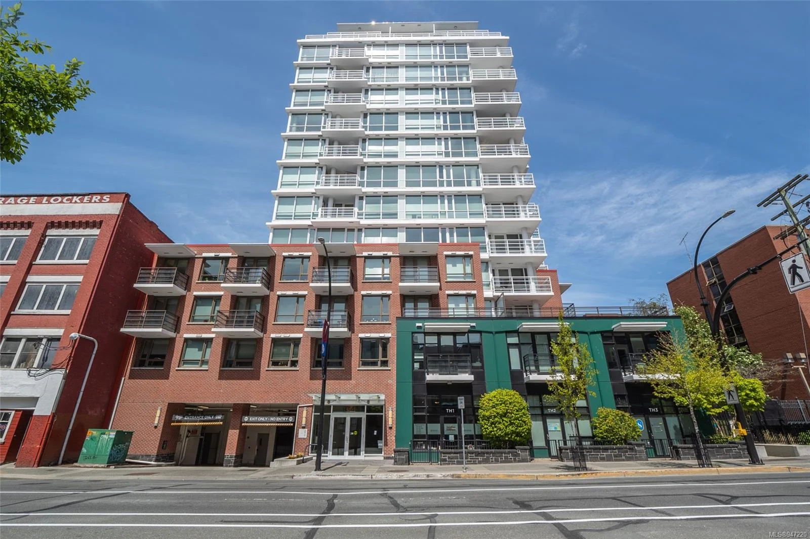 The 834 condo building, in Downtown, Victoria BC