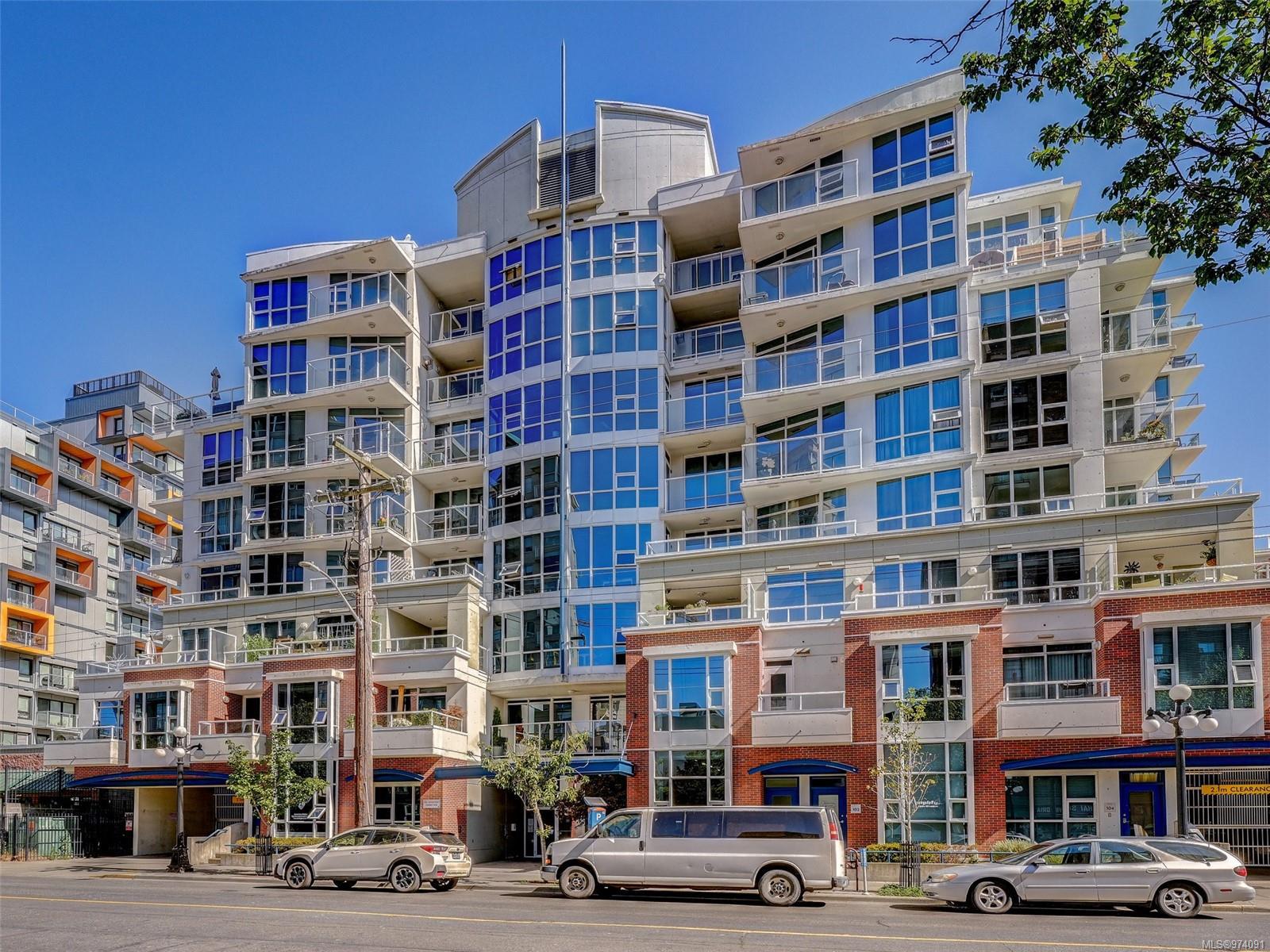 860 View condo building, in Downtown, Victoria BC