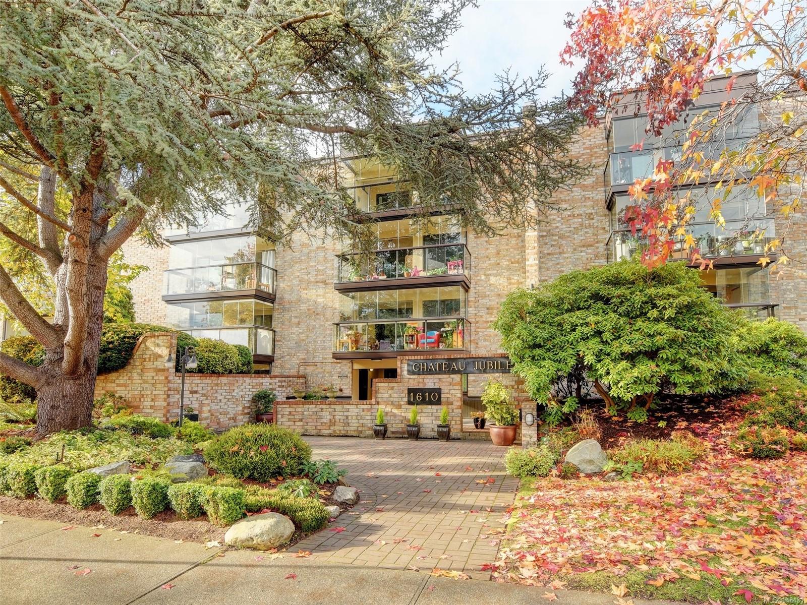 Chateau Jubilee condo building, in Jubilee, Victoria BC