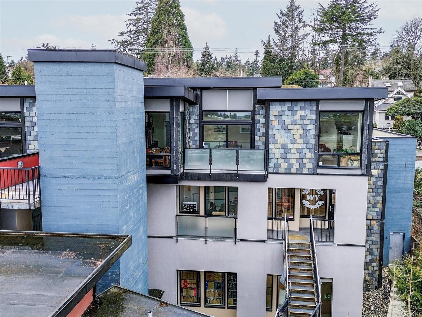 Island View Ridge Estates condo building, Victoria BC